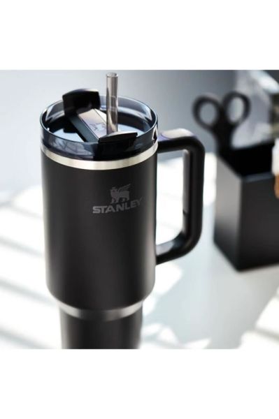 Stanley Quencher Pipetli Termos Bardak 1.18 Lt Siyah