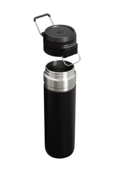 Stanley The Quick-Flip Water Bottle .7L / 24oz