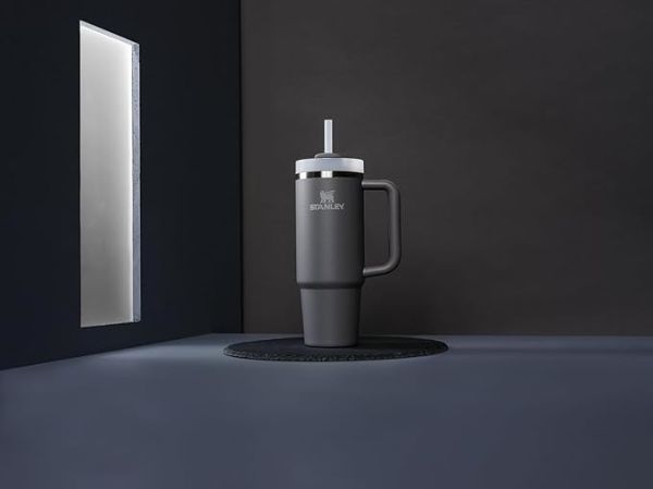 Stanley Quencher Tumbler Termos 0,88 L Koyu Gri