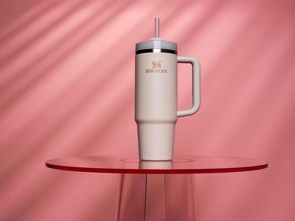 Stanley Quencher Tumbler Termos 0,88 L Pudra